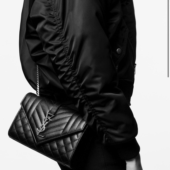SAINT LAURENT SMALL ENVELOPE IN QUILTED GRAIN DE POUDRE EMBOSSED LEATHER - Picture 7 of 12